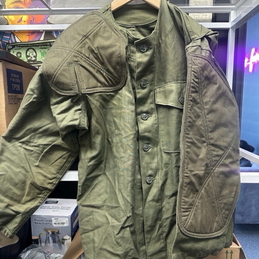 Vintage Medium Shooting Jacket in good condition. Shoulder pads and elbow